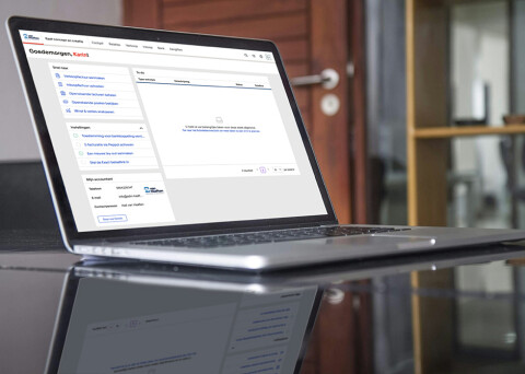 VanHaaften laptop op tafel exact online klein